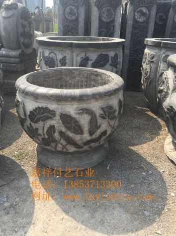 点击查看详细信息<br>标题：花盆24 阅读次数：739